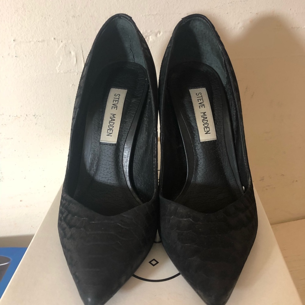 Steve Madden Rascall Black Pumps - Size 7